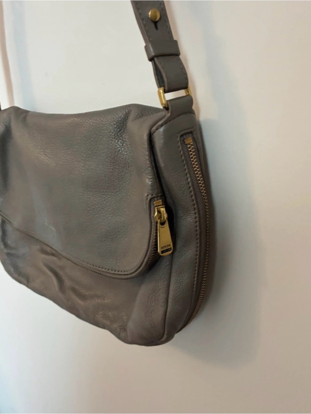 Fossil Gray Leather Crossbody Bag - Picture 10 of 16